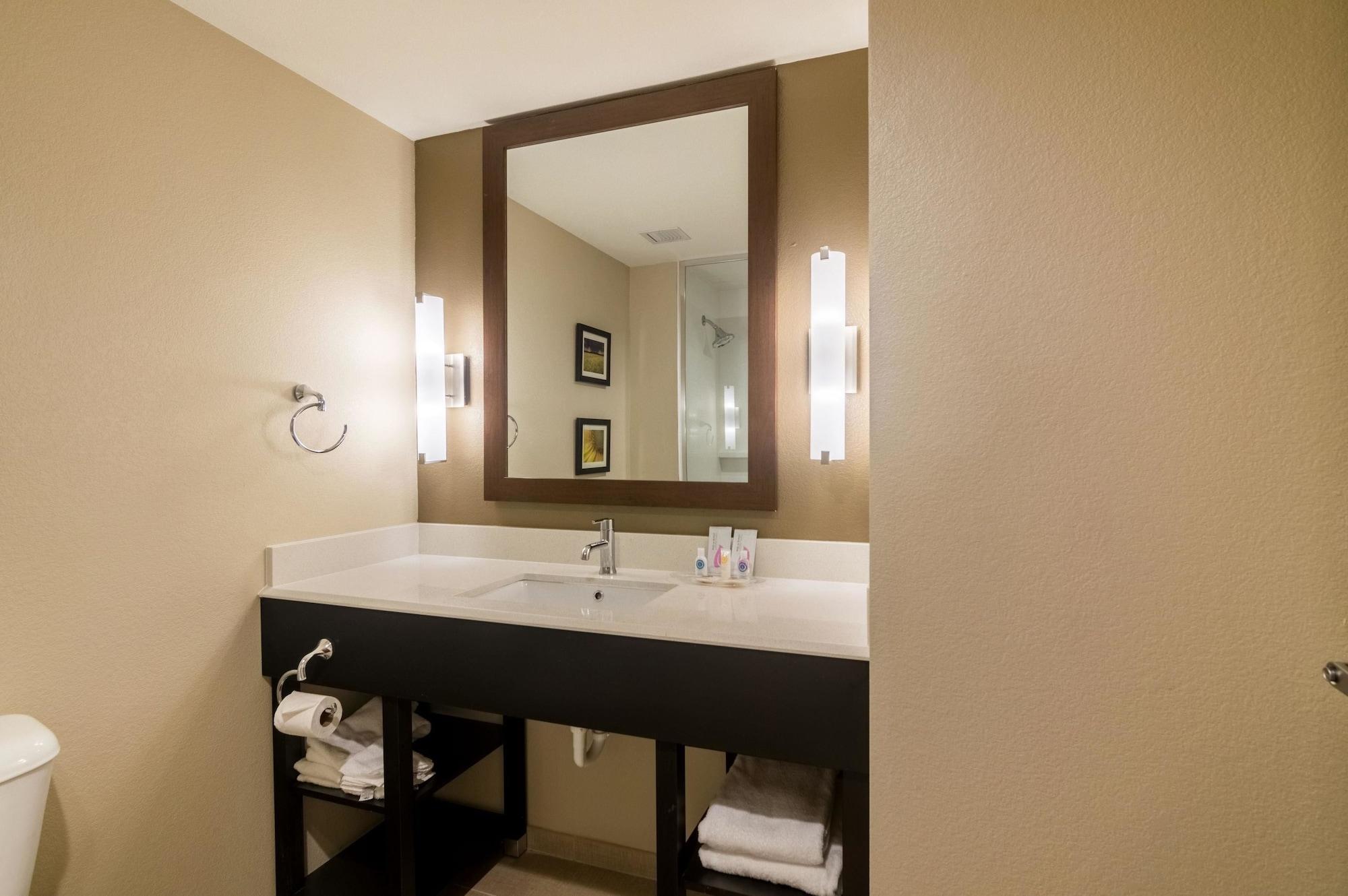 Comfort Suites Fairgrounds West Οκλαχόμα Εξωτερικό φωτογραφία